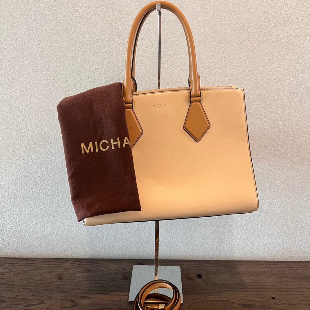 GORGEOUS Michael Kors Collection Casey Large Satchel